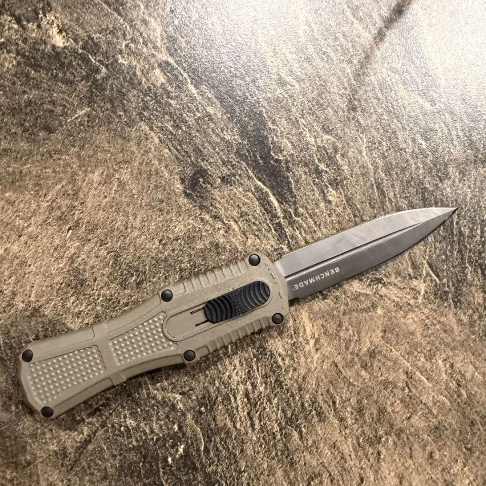 Image 2 - Benchmade Claymore Mini OTF