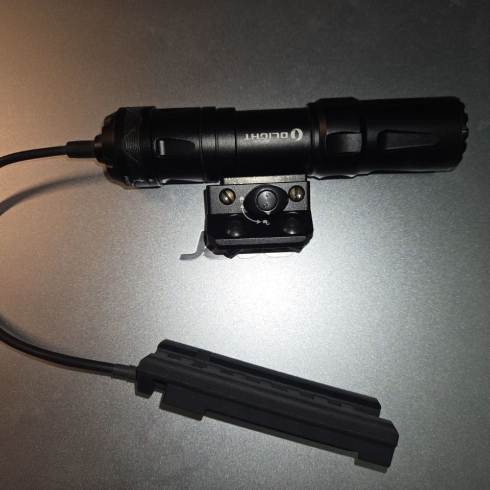 Image 2 - Olight Odin mini