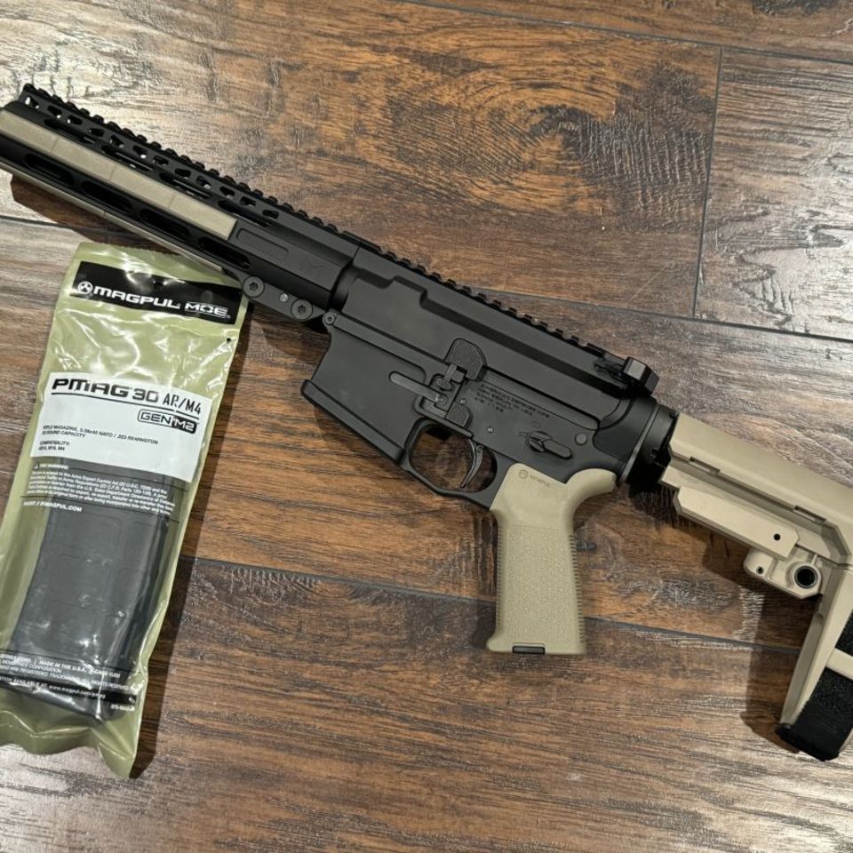 Image 2 - ADM4/UIC 10.5” AR Pistol