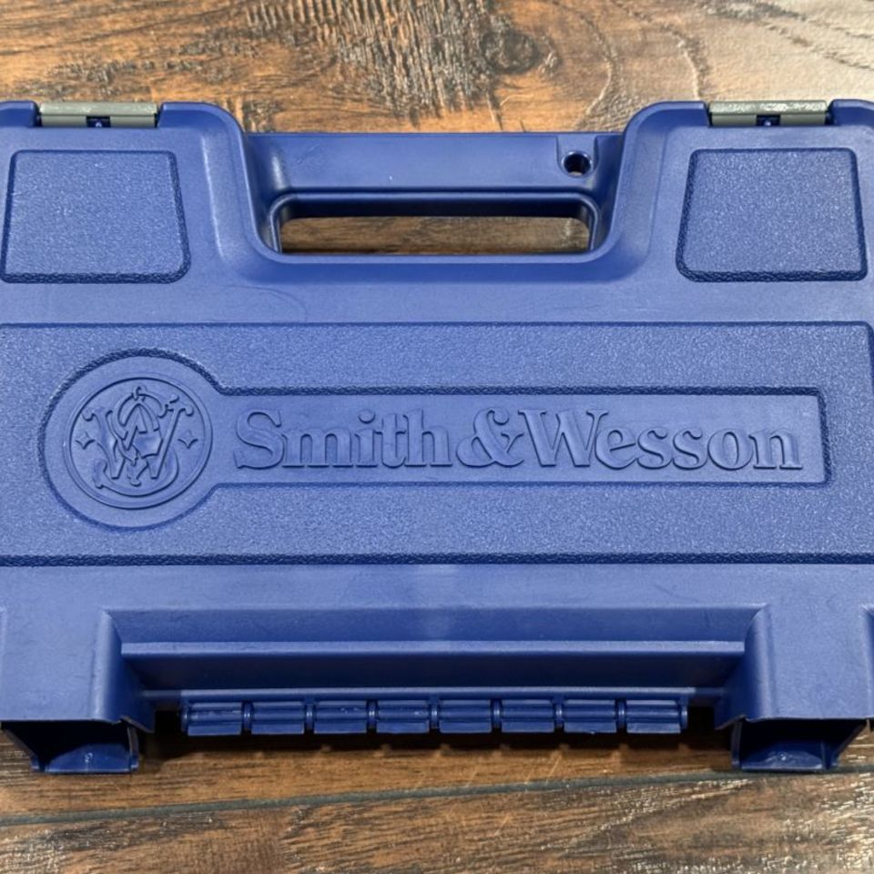 Image 3 - Smith & Wesson M&P9 Full-size 