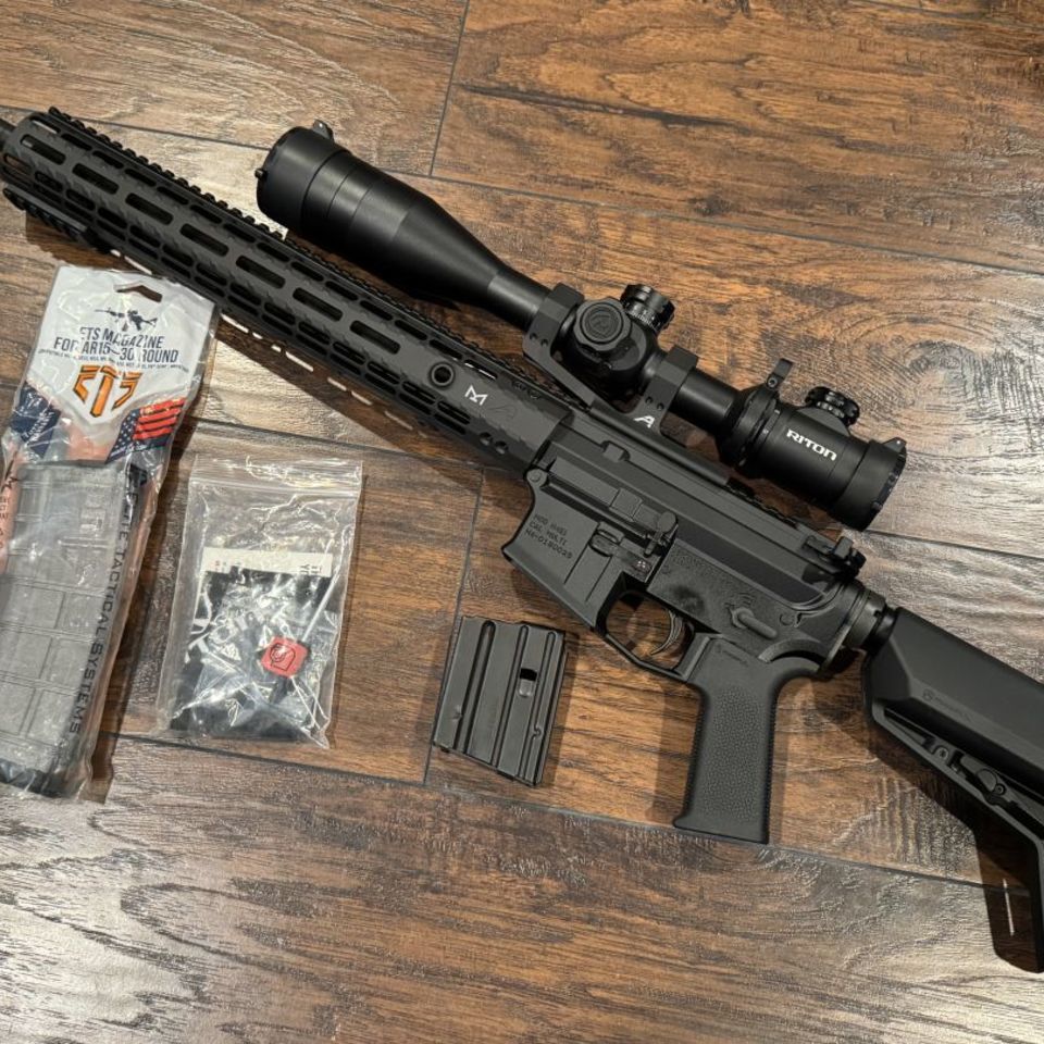 Image 2 - Aero Precision 18" Rifle