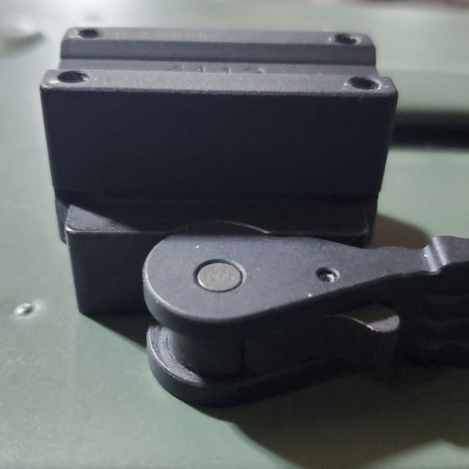 Image 2 - TRIJICON MRO QD MOUNT