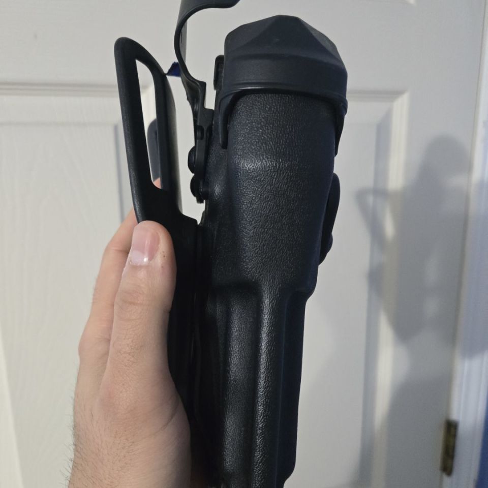 Image 3 - LH Sig P320 full Safariland