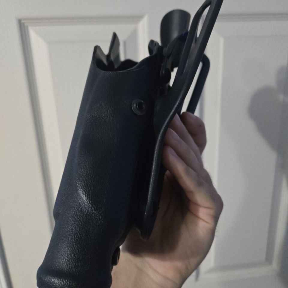 Image 4 - LH Sig P320 full Safariland