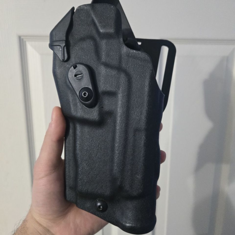 Image 1 - LH Sig P320 full Safariland