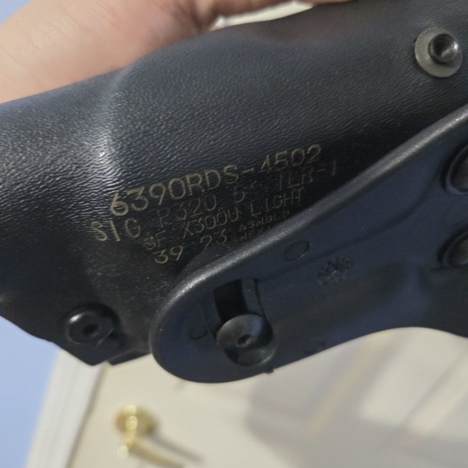 Image 2 - LH Sig P320 full Safariland