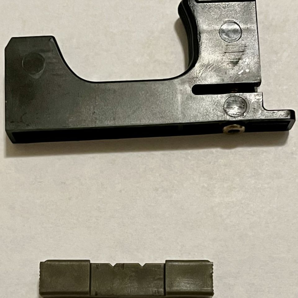 Image 3 - Factory AUG Trigger & Safety