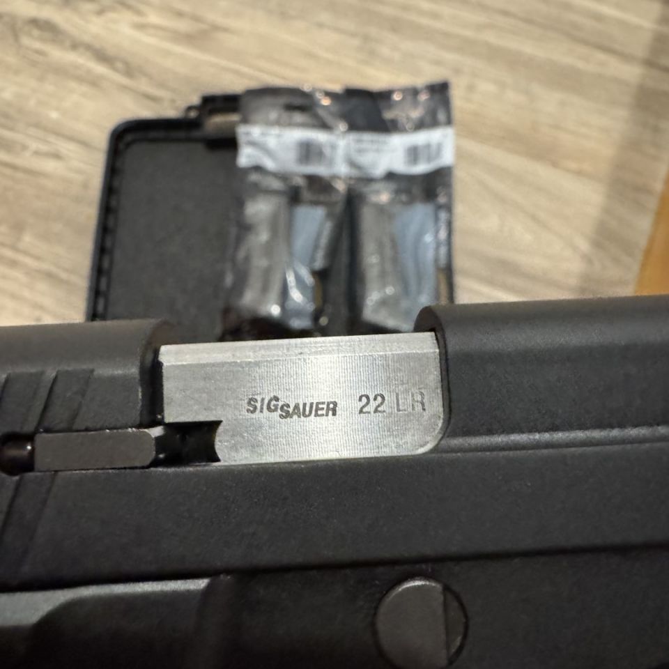 Image 4 - RARE Sig P229 .22lr