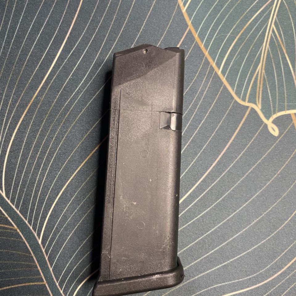 Image 2 - Glock 23 mag