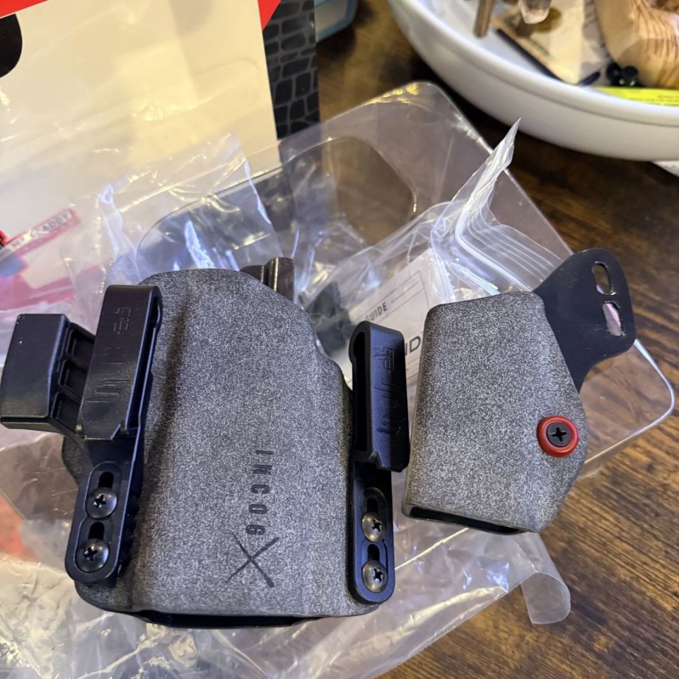 Image 3 - Sig P320C/Carry Incog Holster