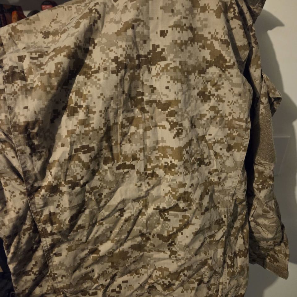 Image 2 - Patagonia xlarge aor1 top