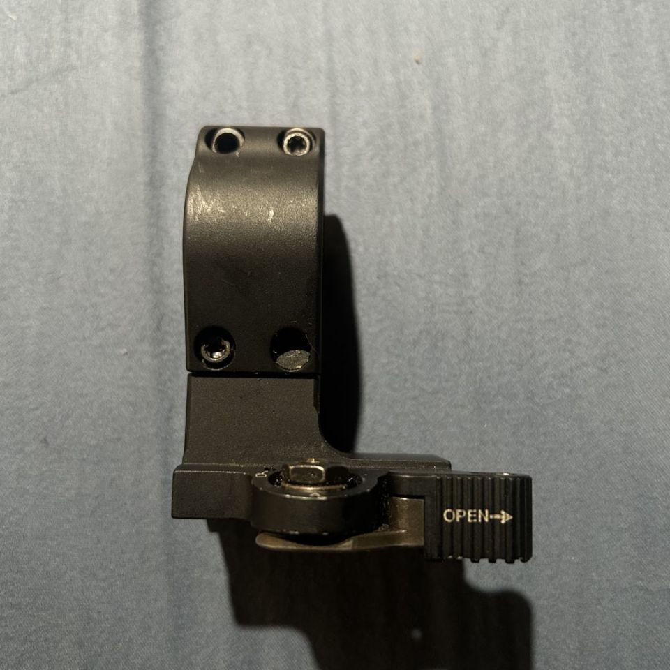 Image 2 - Larue LT150 M68/CCO Mount