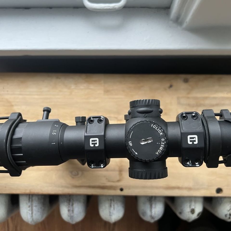 Image 2 - EO Tech VUDU 1-10 + Mount