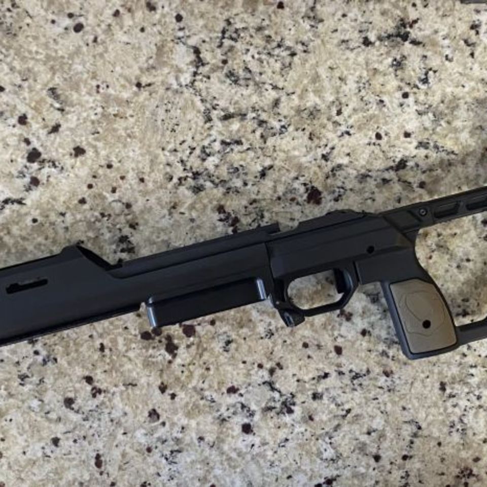 Image 3 - KRG Whiskey 3 Chassis w/forend