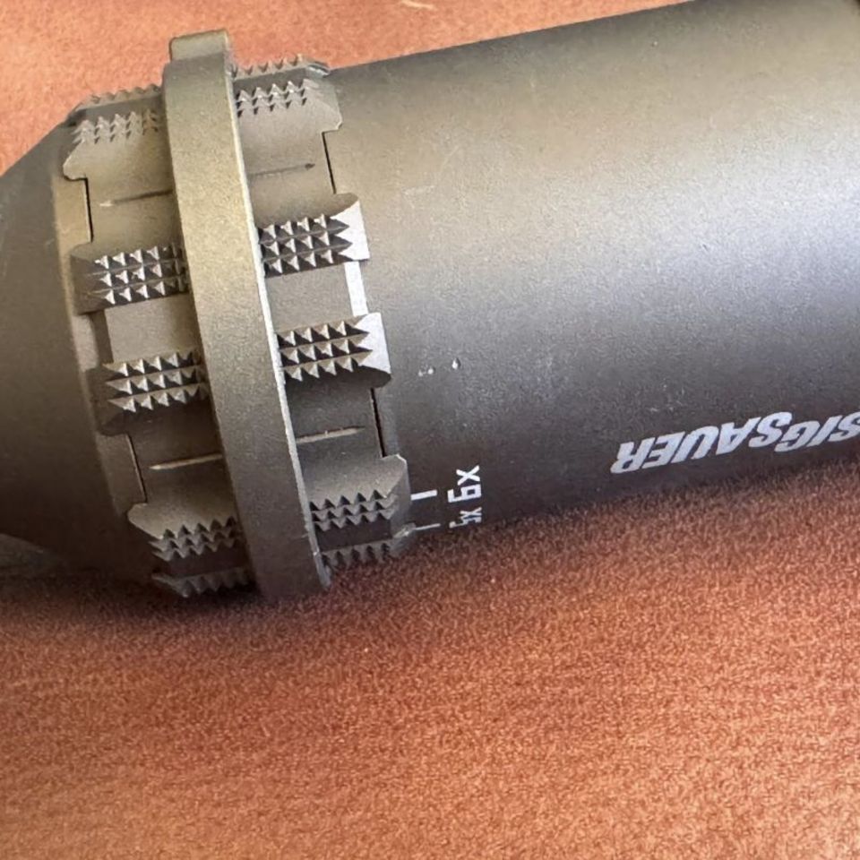 Image 6 - Sig Tango6T LPVO 1-6 30mm FFP