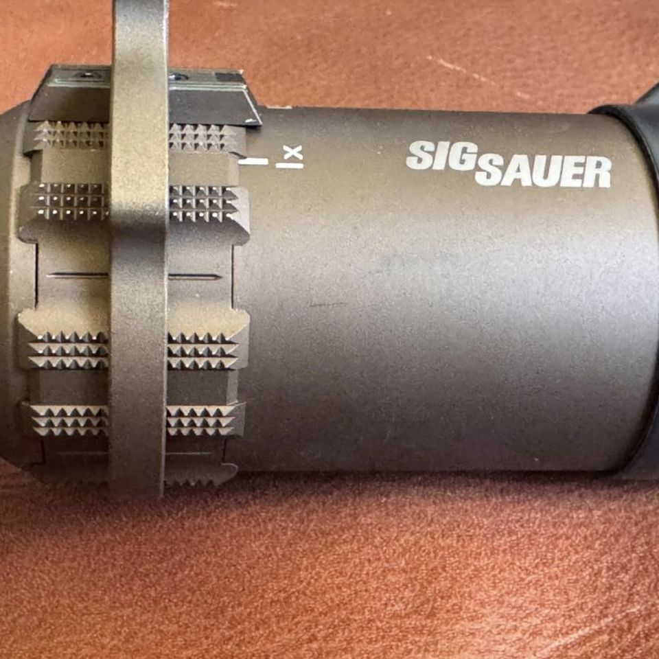 Image 5 - Sig Tango6T LPVO 1-6 30mm FFP