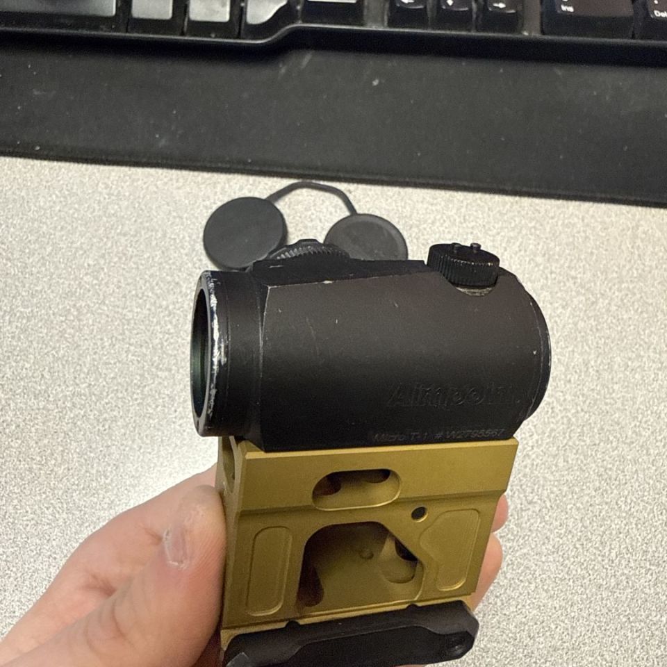 Image 2 - Aimpoint t1 unity kac battery