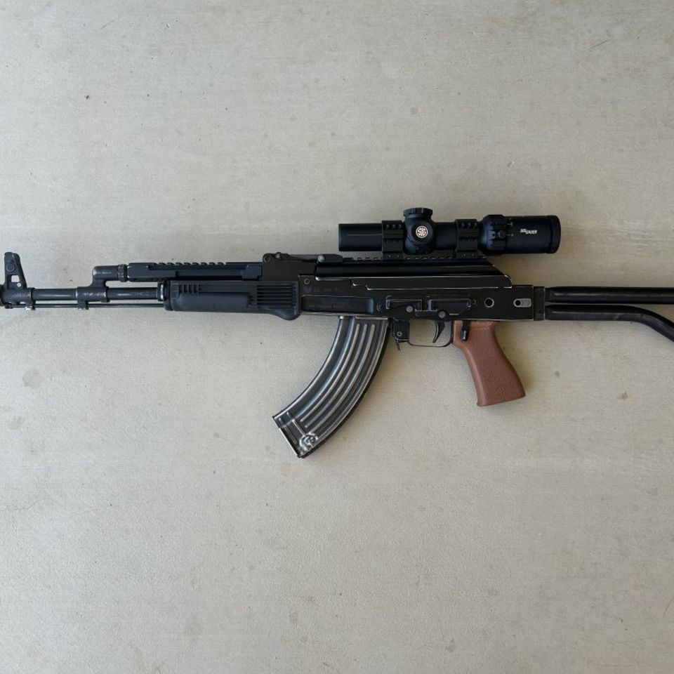 Image 2 - Arsenal SAM7SF ak47 PACKAGE Priced to sell