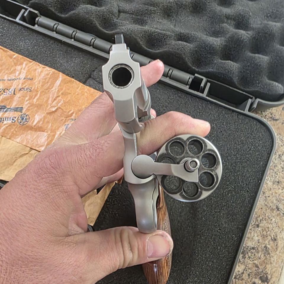 Image 4 - S&W 686+ Performance Center