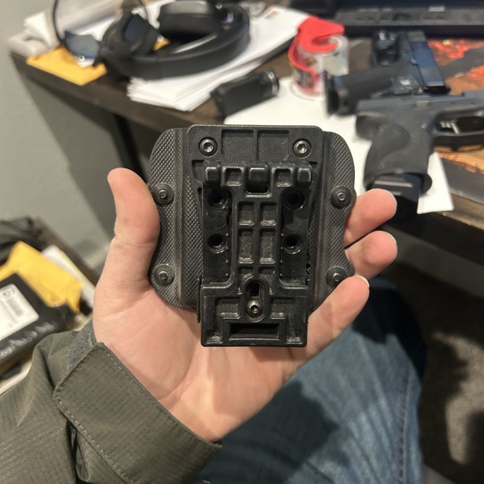 Image 2 - Ghost AR mag pouch with mount 