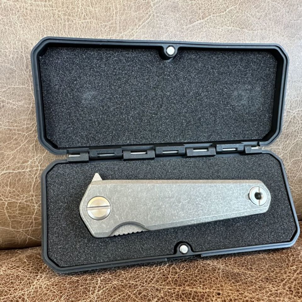 Image 2 - #0400 Magpul Rigger Titanium 