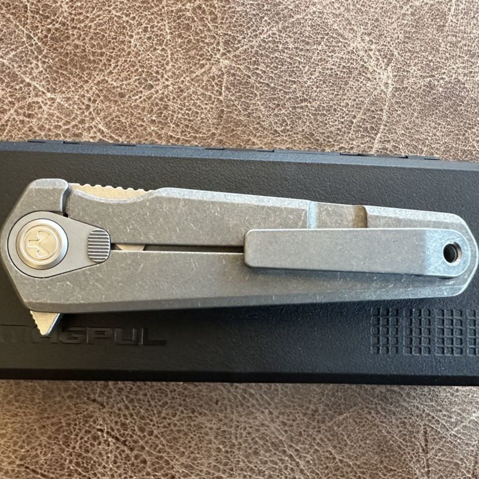 Image 5 - #0400 Magpul Rigger Titanium 