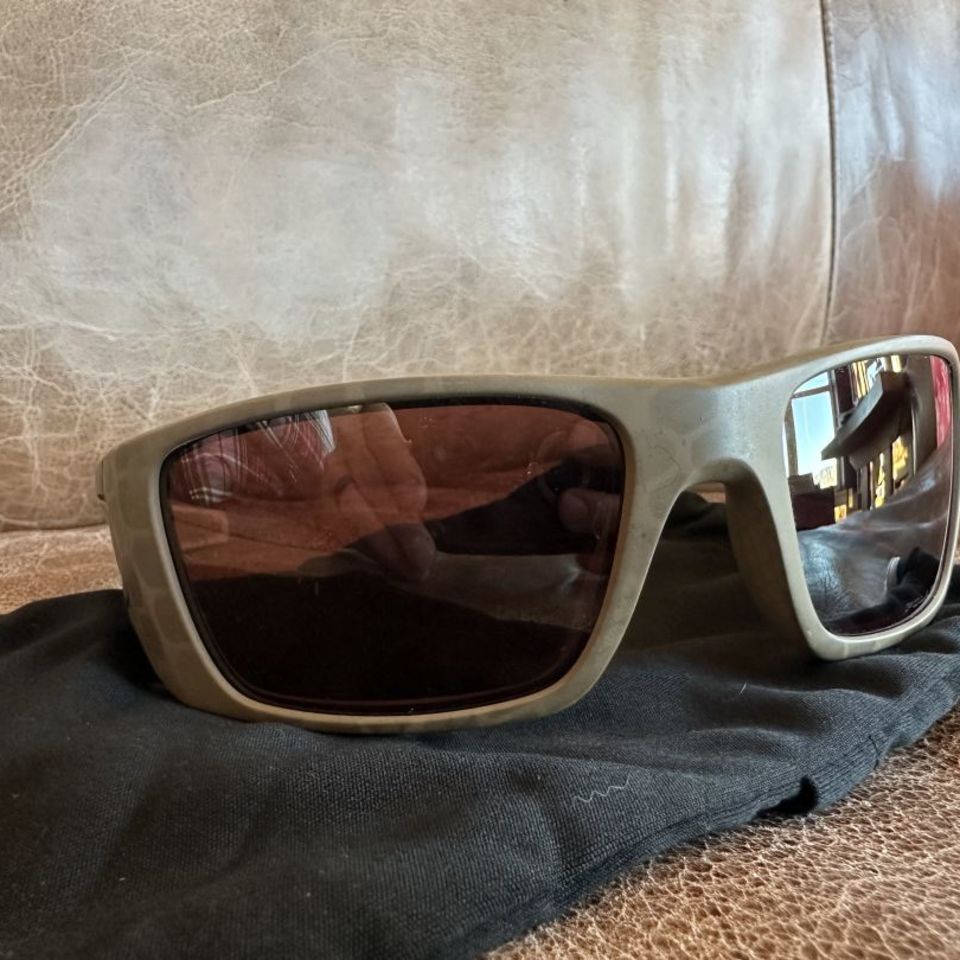 Image 2 - Oakley Fuel Cell Desert