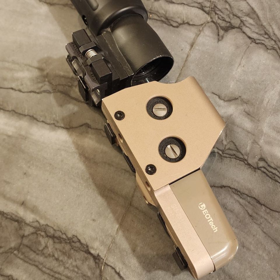 Image 1 - Eotech 553 su231 / magnifier