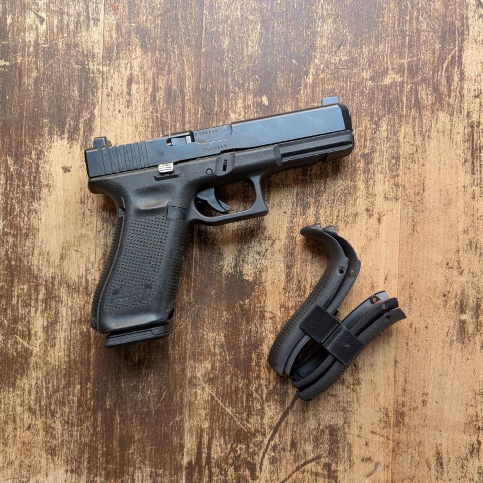 Image 1 - Glock 17.5 RMR Cut Slide