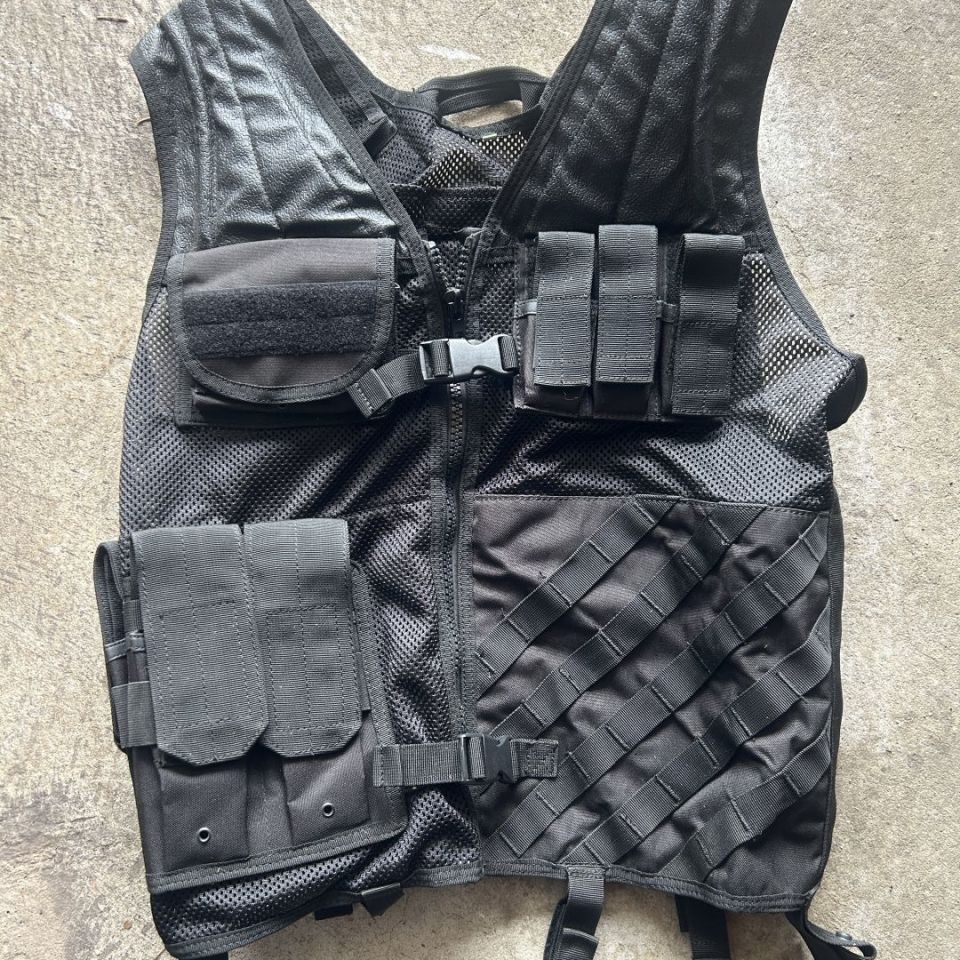Image 1 - wts.  tac vest XL 