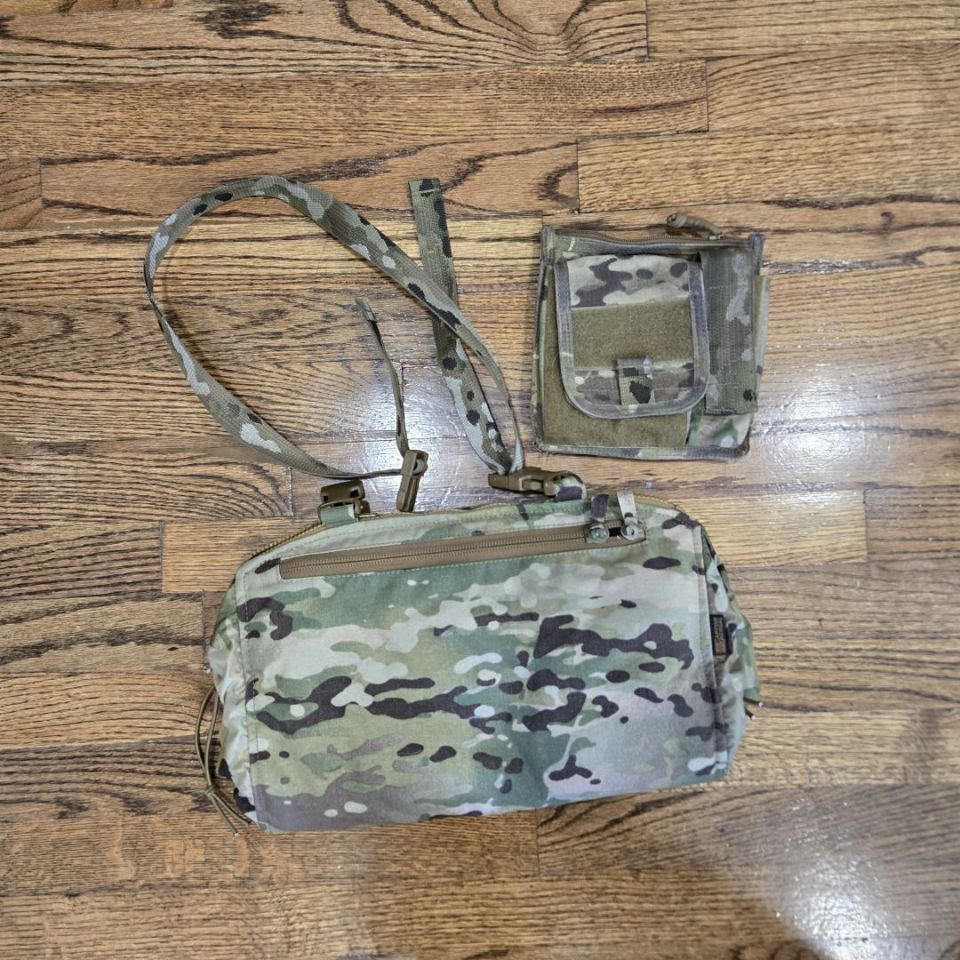 Image 4 - Garage Sale (multiple pics)