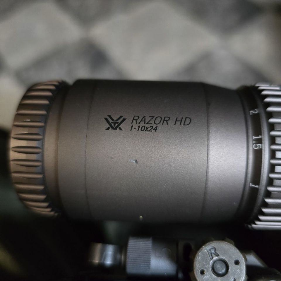 Image 2 - Vortex Razor Gen III 1-10 MOA 