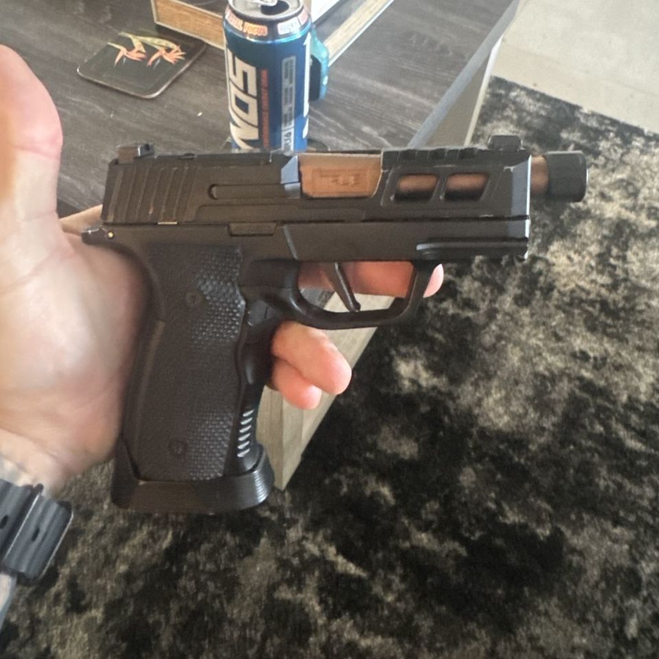 Image 4 - 365 fully custom