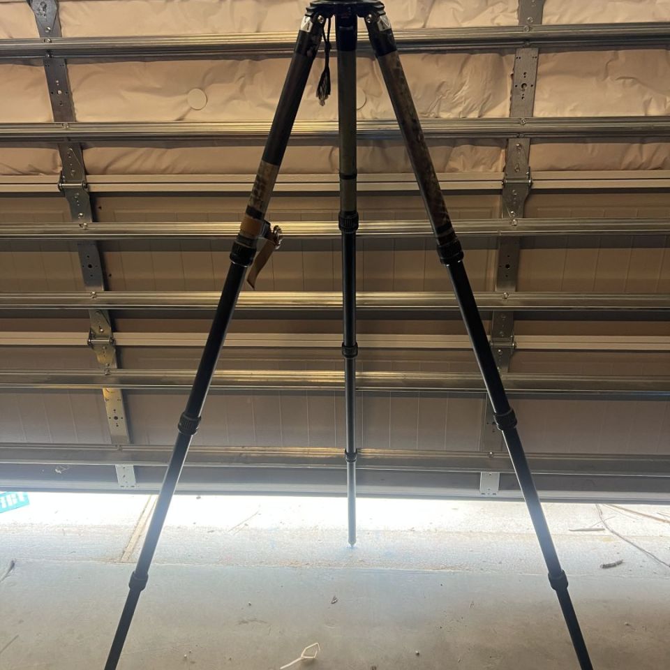 Image 4 - Gen 1 Two vets tripod/head 