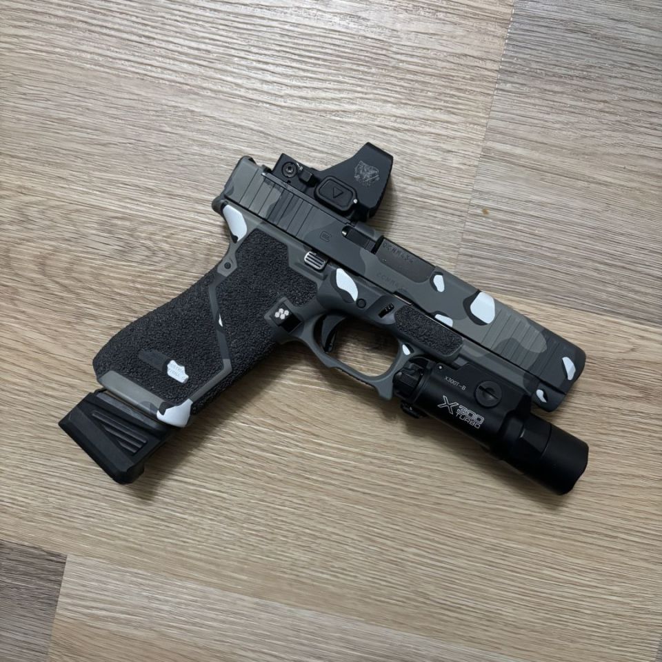 Image 2 - Glock 47