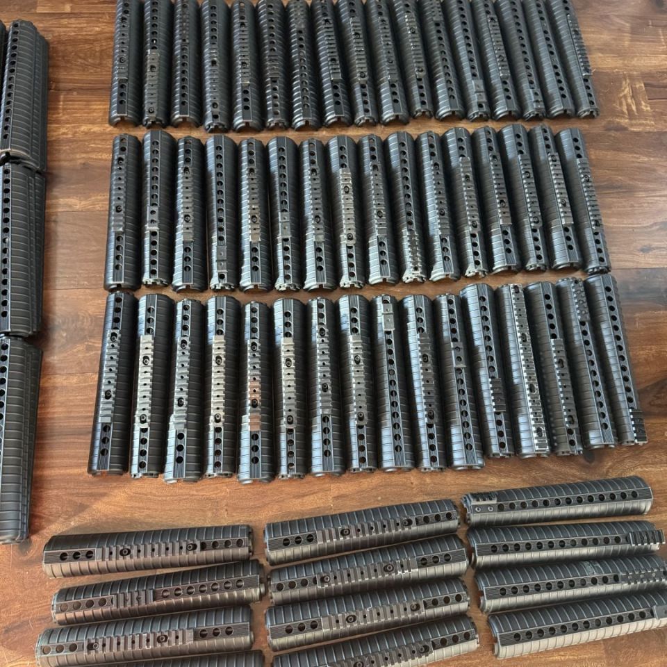 Image 4 - Lot of 198x A2 Handguards