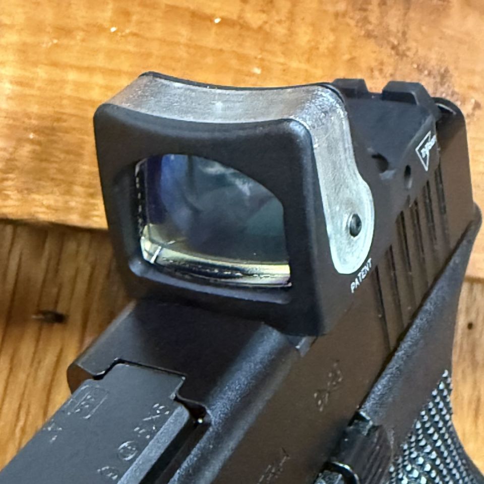 Image 3 - Trijicon RMR Dual Illumination