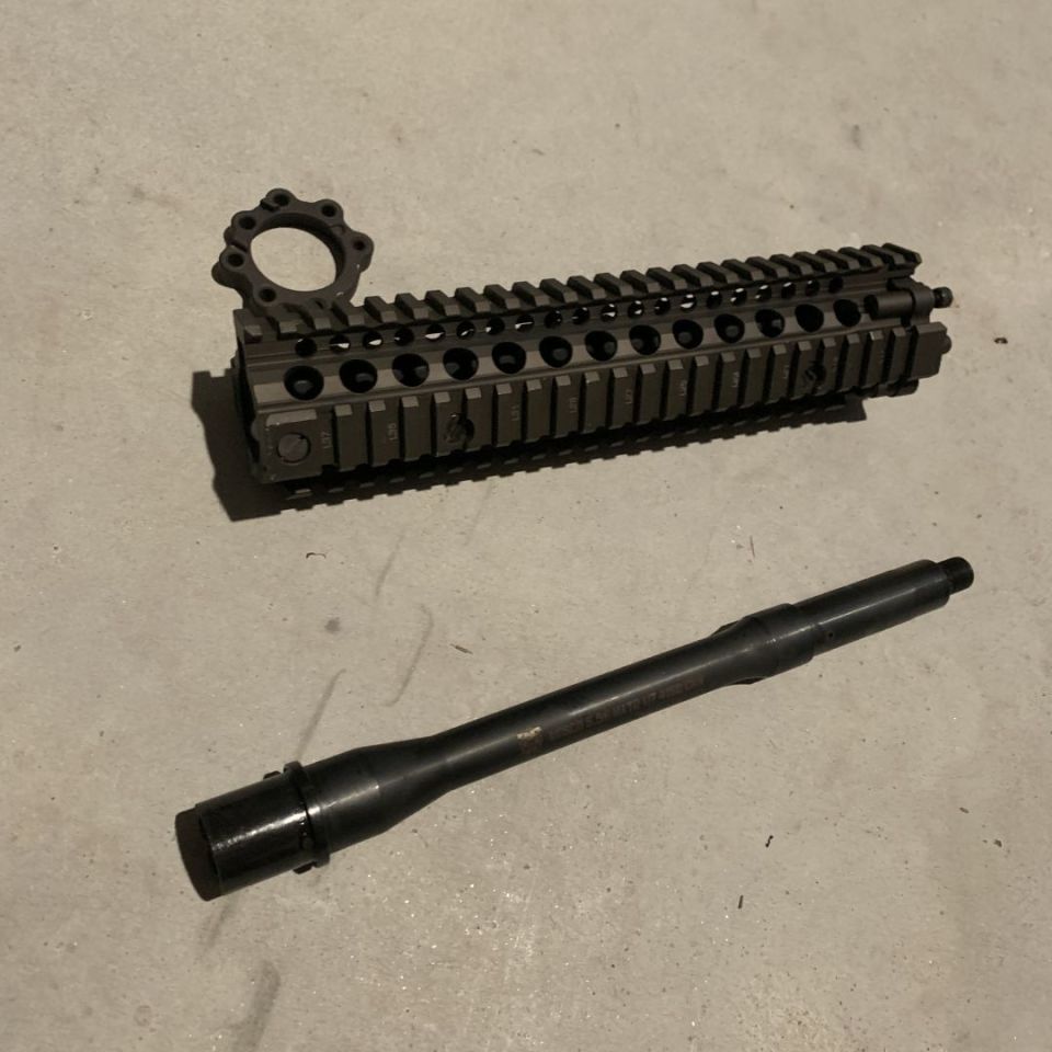 Image 3 - Daniel Defense RIS II + barrel