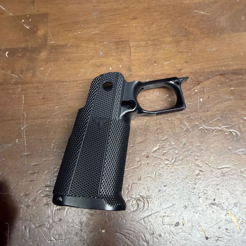 Image 1 - BNIB TTI X ICARUS 2011 Grip