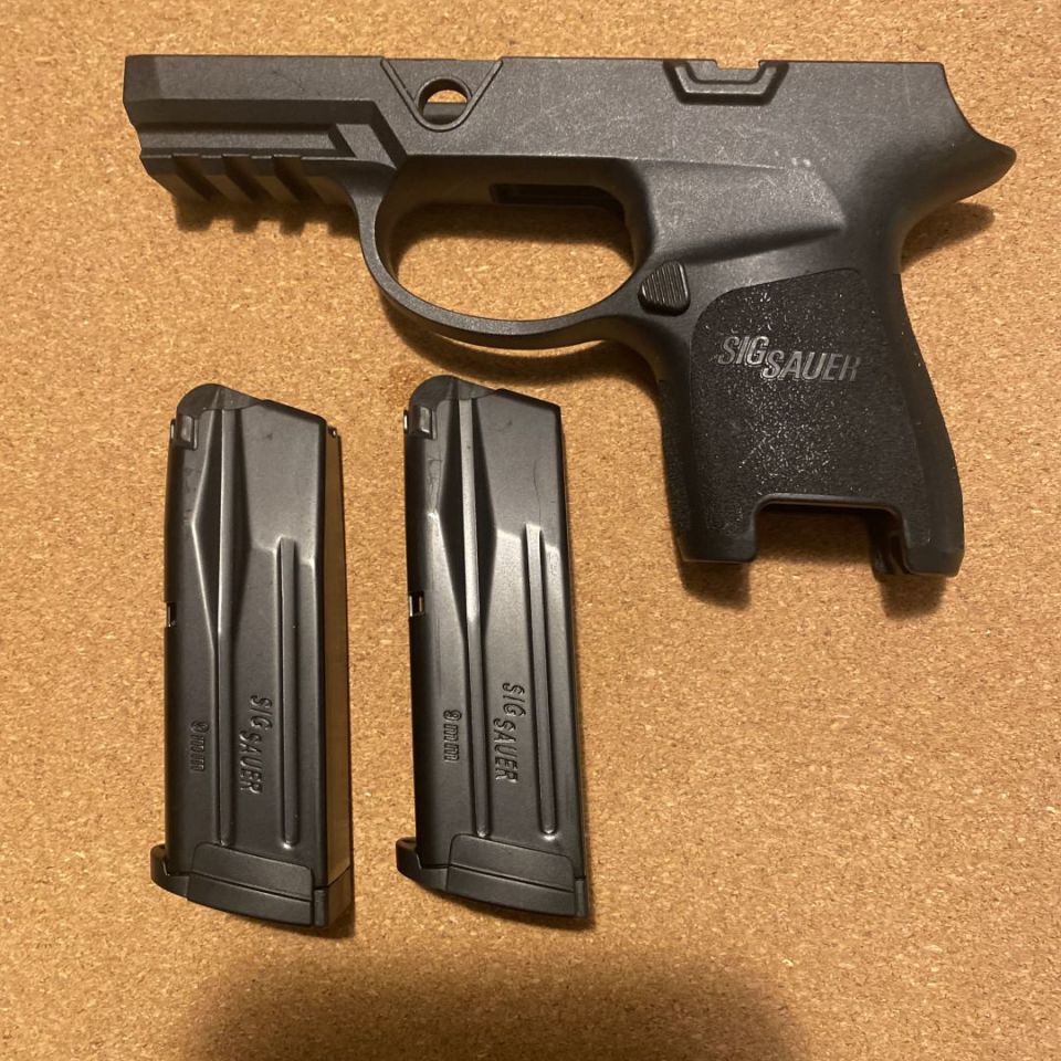 Image 2 - P320 SubCompact Grip/Mags