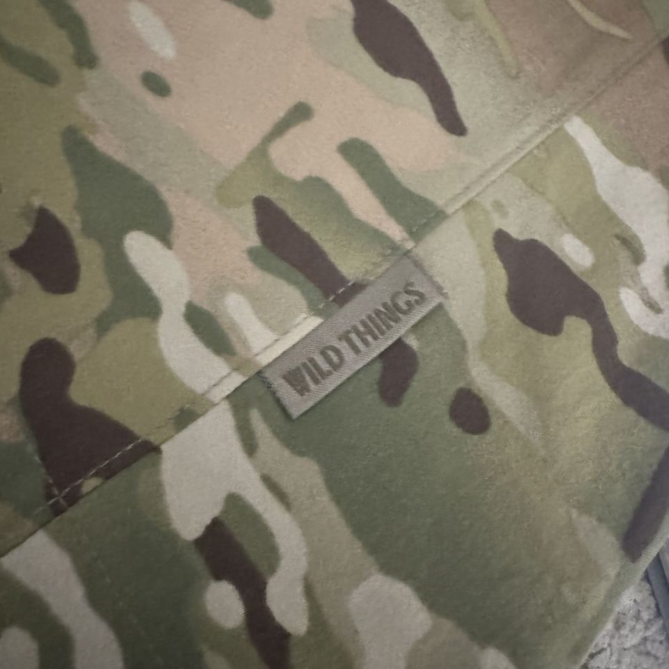 Image 2 - Wild Things Hybrid Combat Top