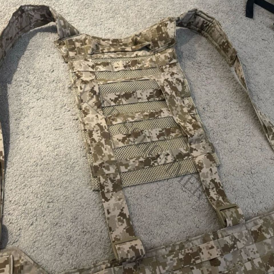 Image 2 - Eagle Lightweight H-Harness 