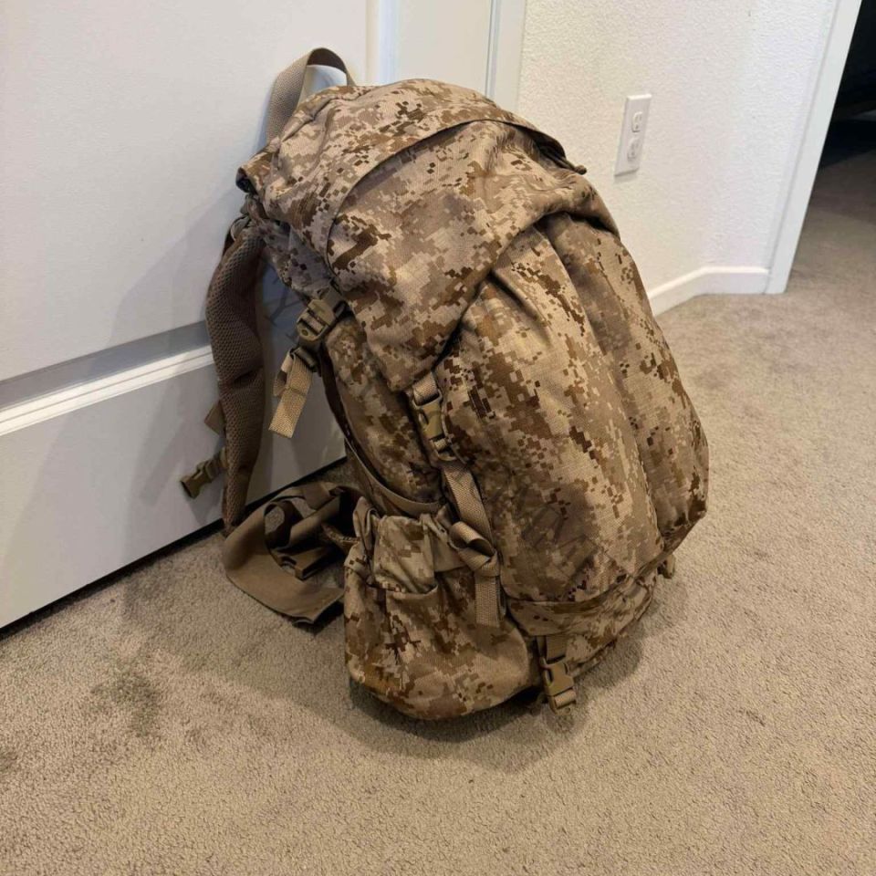 Image 2 - Mystery Ranch M2.5 Pack AOR1 S