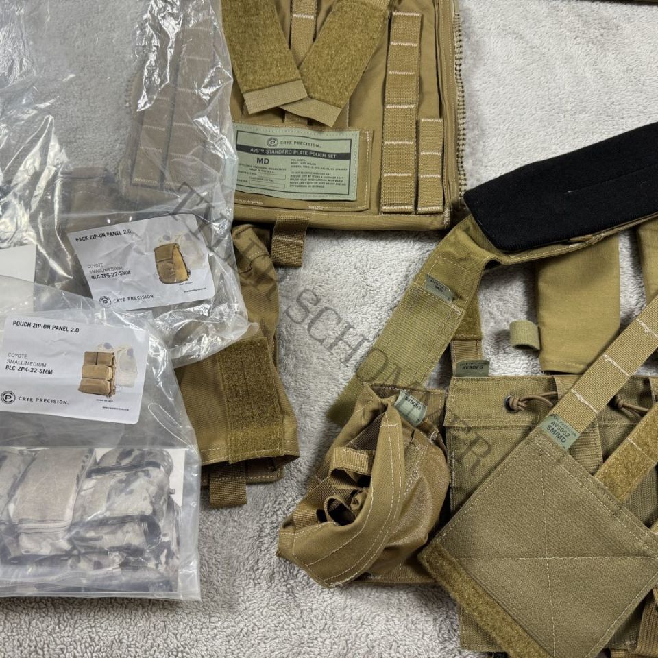 Image 5 - Crye AVS Lot (Size Medium)