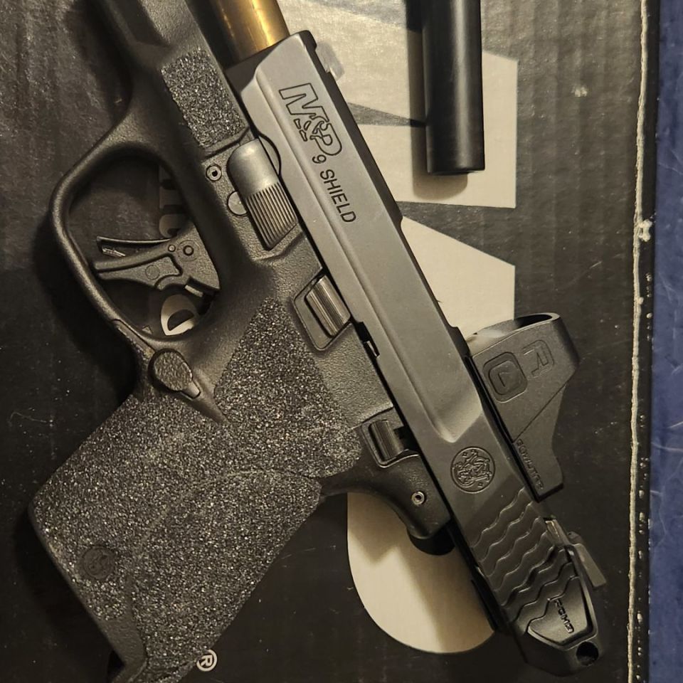 Image 5 - M&P9 Shield