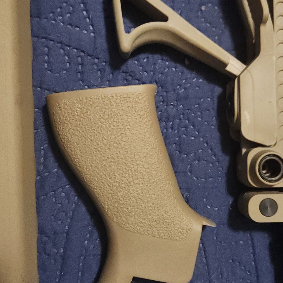 Image 4 - FDE mid length furniture 