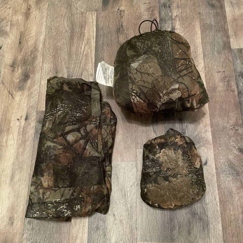 Image 2 - Rare Russian FSB Leaf Suit Set