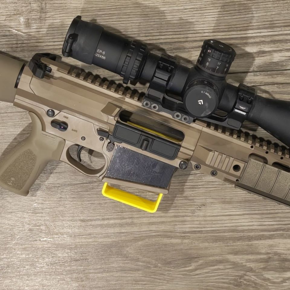 Image 5 - AR-10 Mag Flag