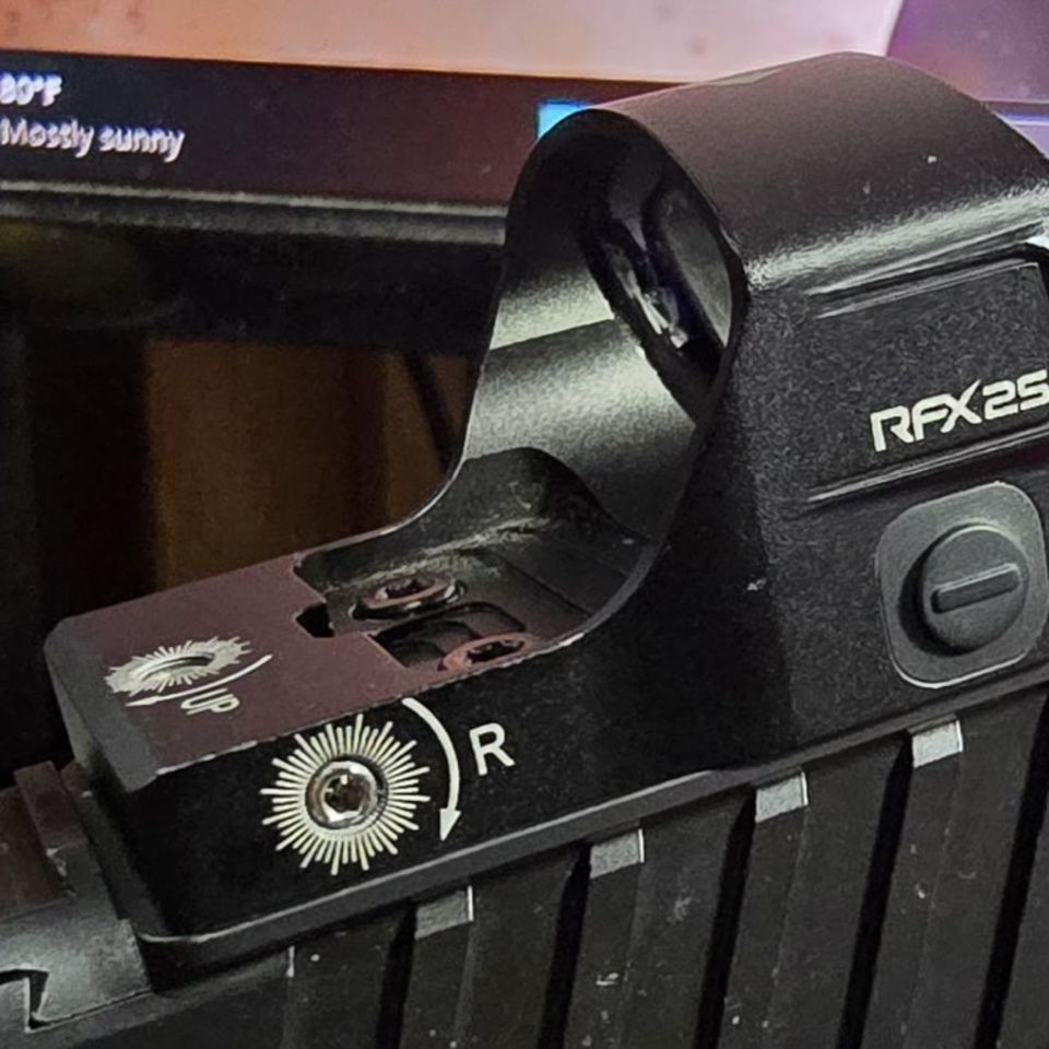 Image 1 - RFX25 green dot with SA plate