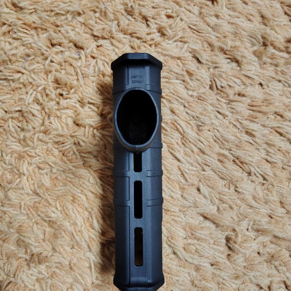 Image 4 - Magpul 870 Forend and MVG